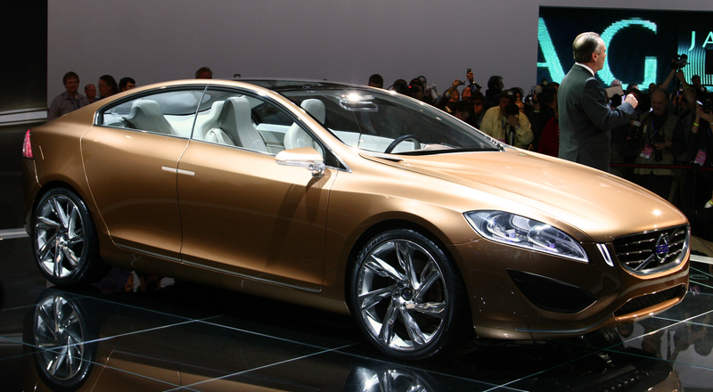 Illustration for article titled Volvo S60 Concept Revealed Live